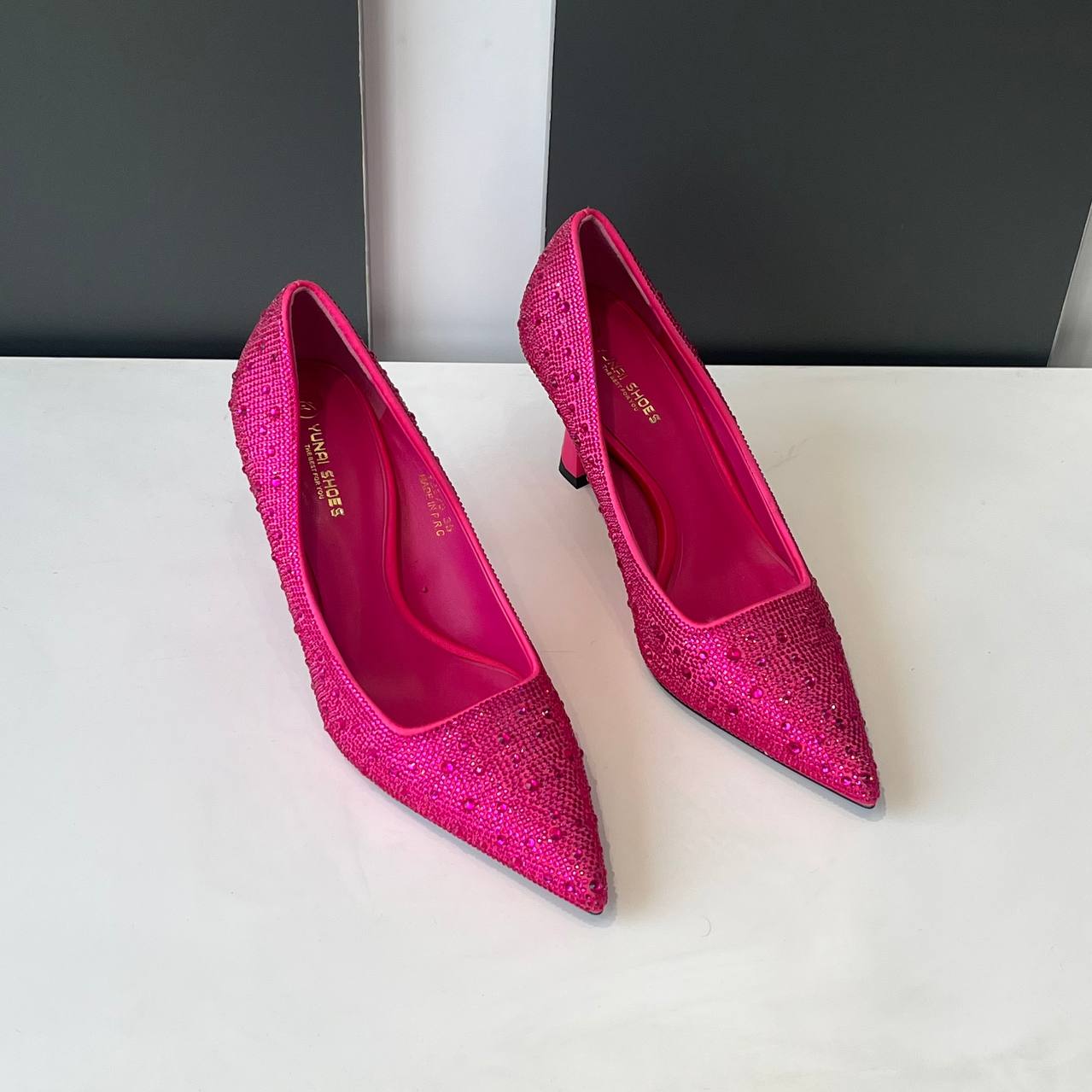 کفش زنانه از برند یونای مدل KZ-3001 - تصویر 5