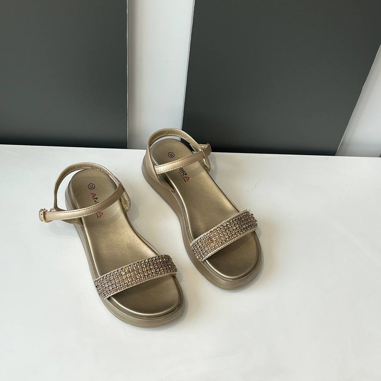 صندل نگینی زنانه مارک امیرا مدل SZ-2007 - تصویر 3